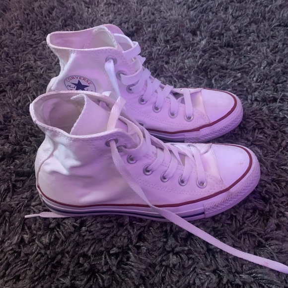 Converse Shoes - used white converse